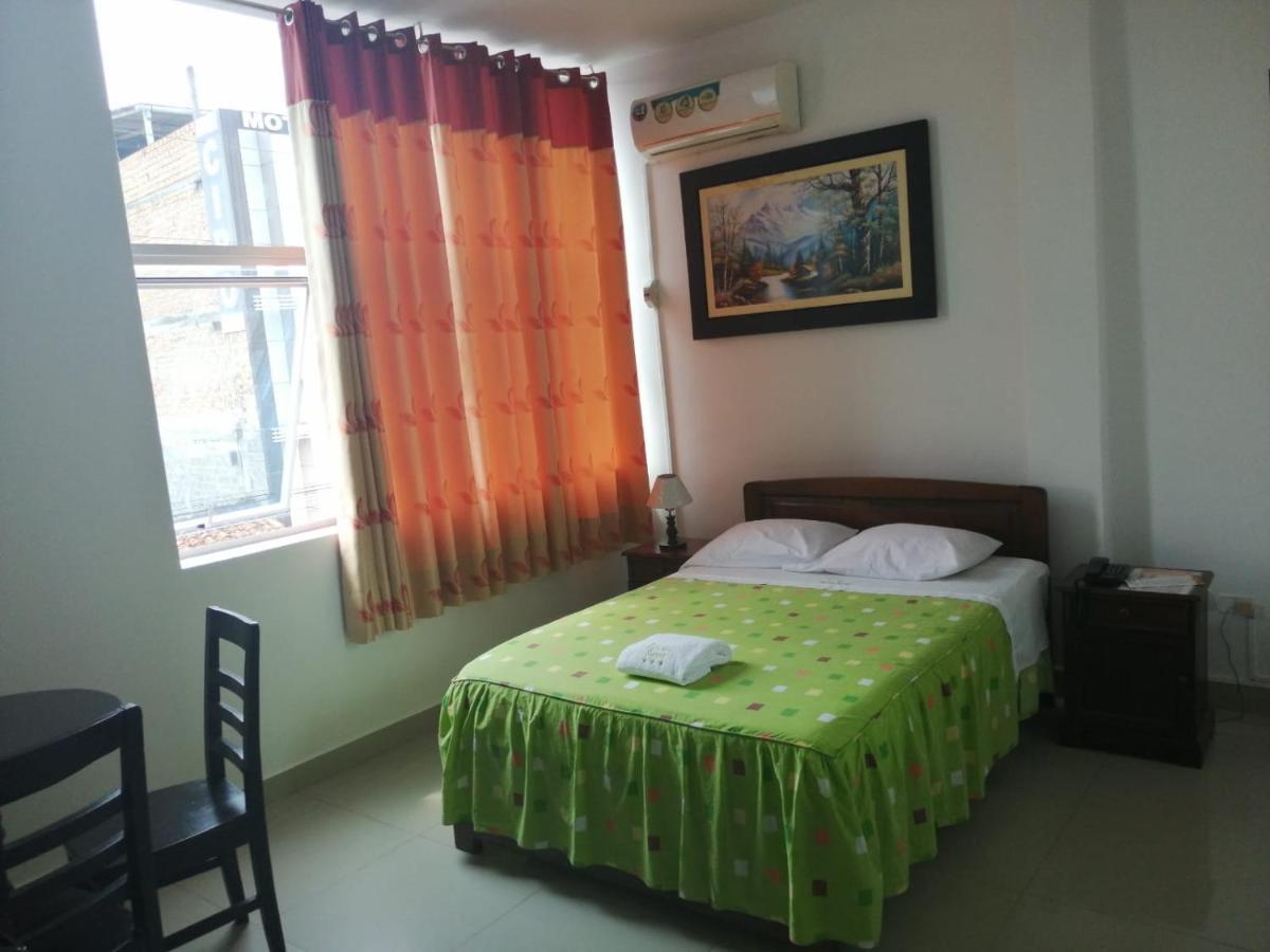 Hospedaje Renzo Tarapoto Kültér fotó